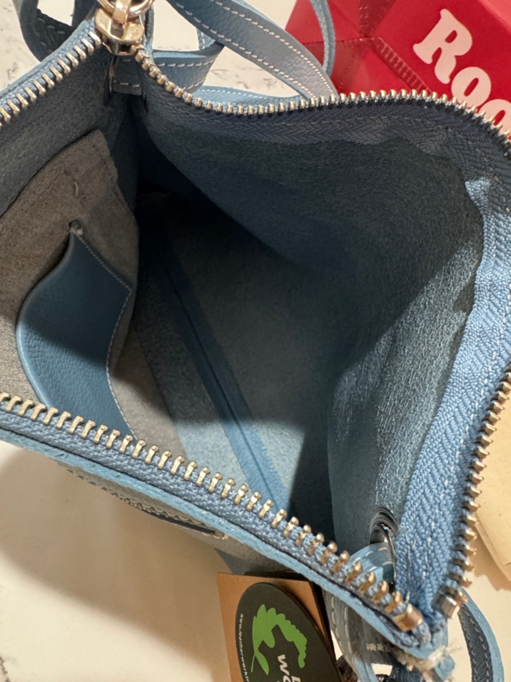 🆕 ROOTS Blue Leather Crossbody Bag with Front Zip - Picture 11 of 11